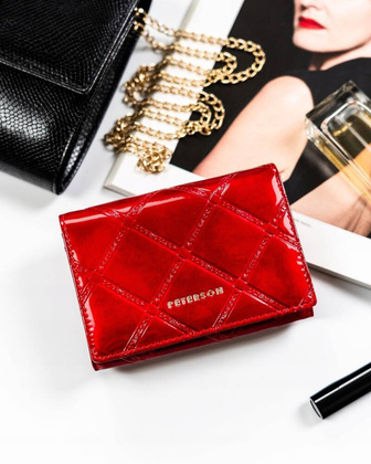 Skórzany portfel damski z systemem RFID