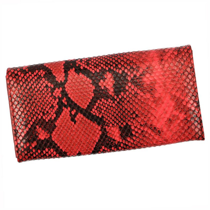 Podłużny portfel damski z klapką zdobiony wężowym wzorem — Cavaldi