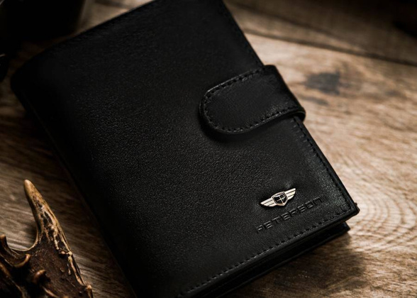 Skórzany portfel męski na zatrzask Peterson Czarny