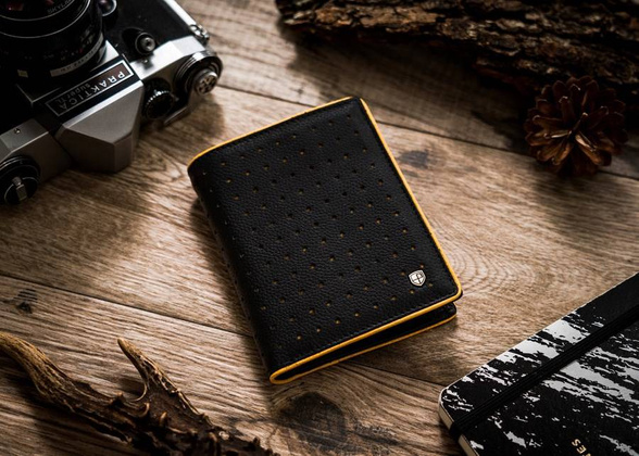 Skórzany portfel męski z kontrastowym obszyciem