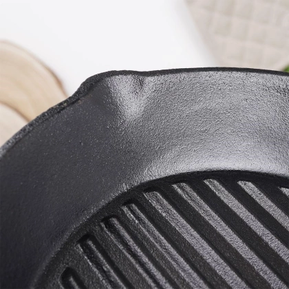 Patelnia żeliwna grillowa okrągła do grillowania 24 cm