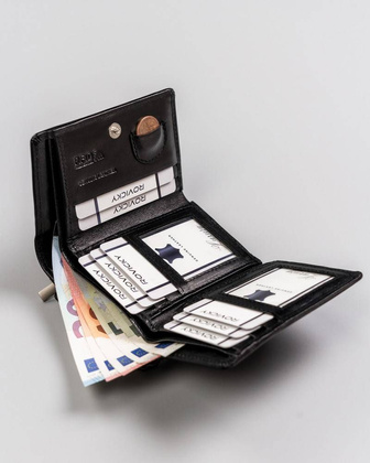 Skórzany portfel z zewnętrzną portmonetką