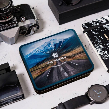 Pionowy portfel męski ze skóry naturalnej