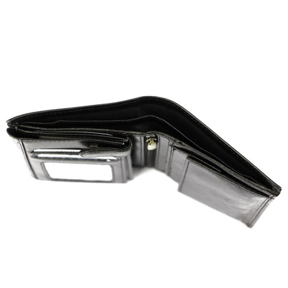 Bogato wyposażony portfel męski z naturalnej skóry licowej