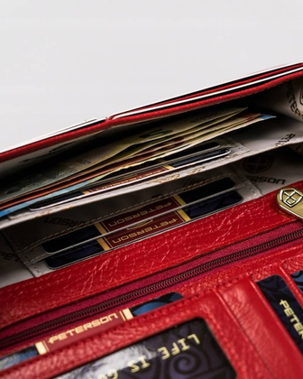 Duży, skórzany portfel damski na zatrzask i bigiel