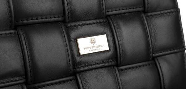 Skórzana listonoszka damska Peterson Czarna