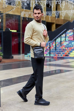 Pojemna, skórzana torba męska z kieszeniami