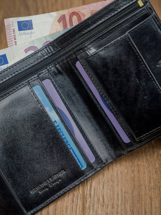 Klasyczny pojemny portfel meski ze skory naturalnej