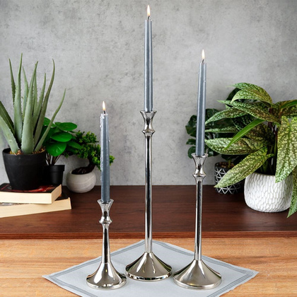 Świecznik na długą świeczkę aluminiowy srebrny 20 cm