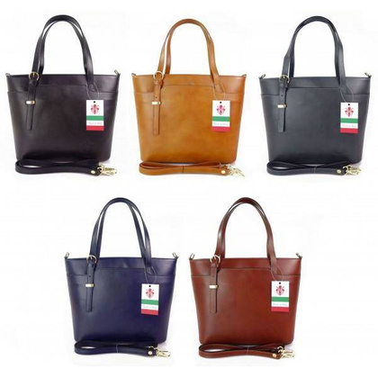 Włoska skórzana torebka na ramię Vera Pelle ,złote okucia,format A4, czarna GL55N