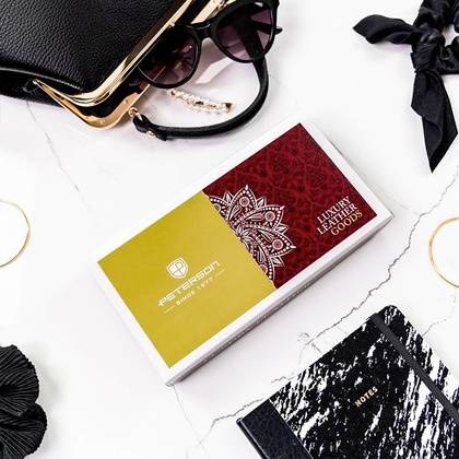 Skórzany damski portfel Peterson PTN 421431-SH zielony