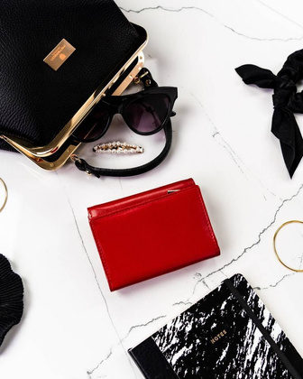 Skórzany portfel z podwójną przegrodą na bilon