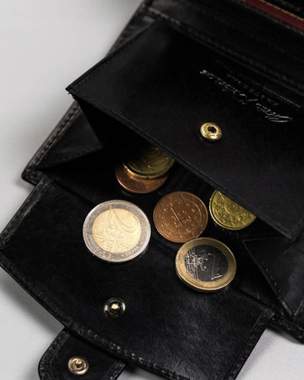 Duży portfel męski zapinany na zatrzask