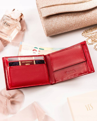 Klasyczny maly portfel damski ze skory naturalnej