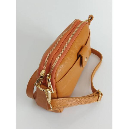 Włoska skórzana listonoszka ,dwie komory złote okucia Vera Pelle Camel VPG38C