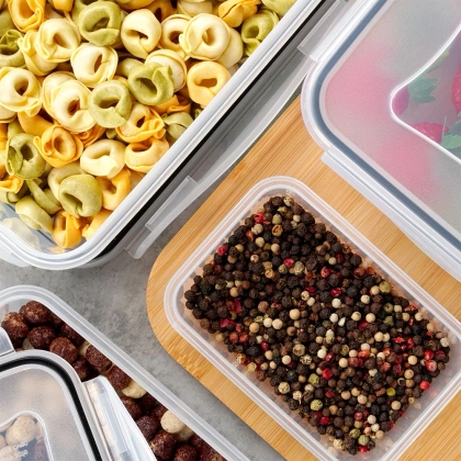 Pojemniki na żywność z pokrywką i uszczelką 4 szt.