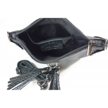 Skórzana włoska listonoszka ,wężowa skórka,frędzelki czarna LP149N