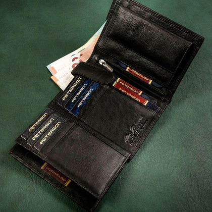 Elegancki, skórzany portfel męski