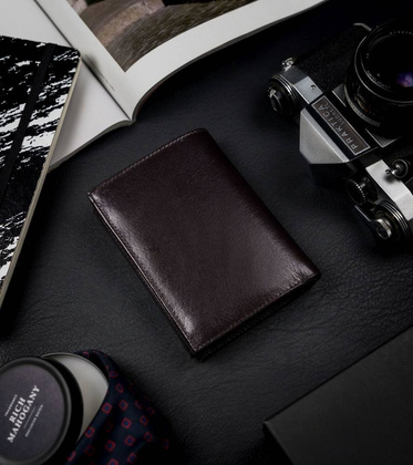 Bogato wyposażony portfel męski z naturalnej skóry licowej