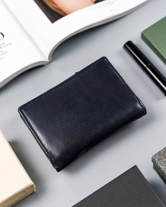 Mały, poziomy portfel damski ze skóry naturalnej, z ochroną rfid