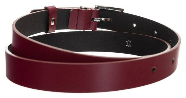 Waski pasek ze skory naturalnej z kwadratowa sprzaczka w srebrnym kolorze