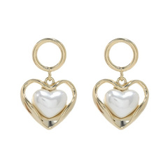 Kolczyki ze stali szlachetnej platerowane 14k złote, perły SERCA KST3341