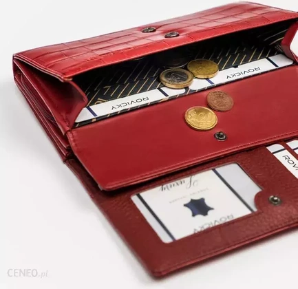 Podłużny portfel damski z klapką zdobiony wężowym wzorem — Cavaldi