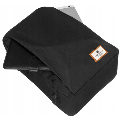 Pojemny plecak sportowy z portem ładującym