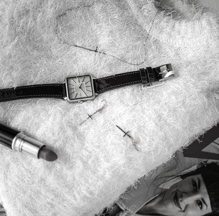 MINET Kolczyki srebrne KRZYŻ