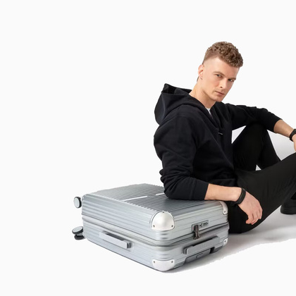 Średnia walizka PUCCINI DALLAS PC034B 4C Srebrna