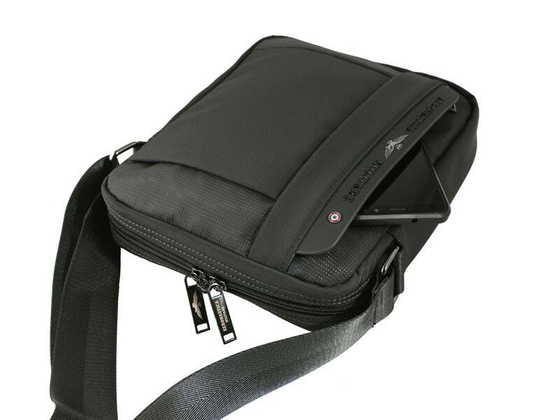 Torba na ramię na tablet AERONAUTICA MILITARE Airspace Czarna