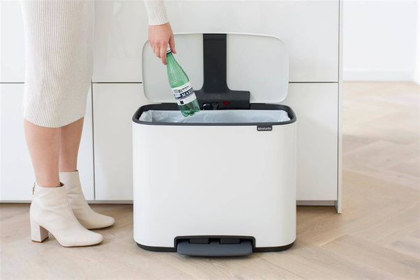 Kosz na śmieci pedałowy BO 36l biały 121388