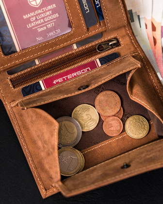 Skorzany portfel meski z kieszonka na suwak