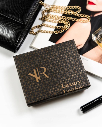 Maly skorzany portfel damski na zatrzask