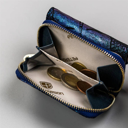 Mały, skórzany portfel damski z systemem RFID