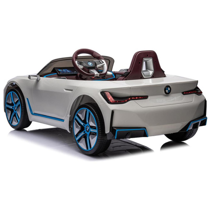 SAMOCHÓD ELEKTRYCZNY BMW i4 BIAŁY