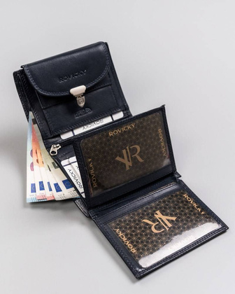 Skórzany portfel damski z ozdobnym zapięciem