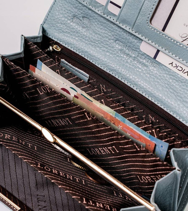 Lakierowany, duży portfel damski ze skóry naturalnej