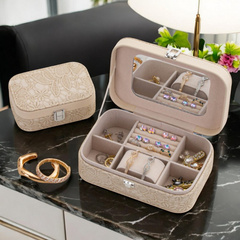 Szkatułka na biżuterię, etui, organizer, pudełko kremowa koronka PD157K