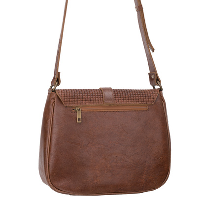 Torebka skórzana vintage z tłoczoną klapką – ponadczasowy styl i funkcjonalność TD601s245t1