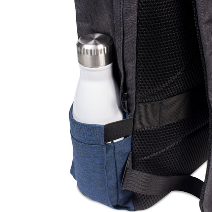 GENOA BPACK. Plecak antykradzieżowy z poliestru 600D o wysokiej gęstości pochodzącego z recyklingu