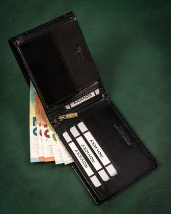 Skorzany portfel meski z systemem RFID
