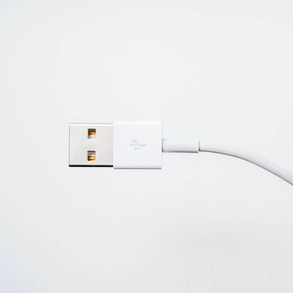 Walizka Delsey Cactus Mała twarda niebieska walizka kabinowa na kółkach 55 cm