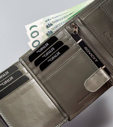 Portfel damski ze skóry naturalnej zamykany klapką, RFID