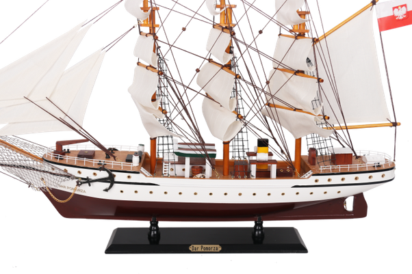 Model żaglowca Dar Pomorza 80cm - DARPOM80