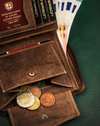 Pojemny, skórzany portfel męski z systemem rfid