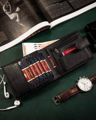 Duży, skórzany portfel męski na karty