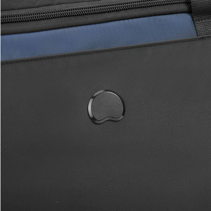 Walizka Delsey Egoa Średnia miękka czarna walizka na kółkach 69 cm