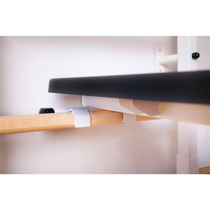 Drabinka gimnastyczna z drążkiem poręczą do ćwiczeń i ławeczką BenchK 313W