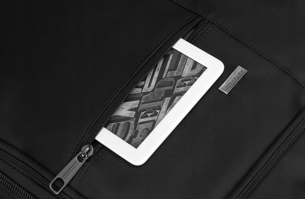 Duzy wodoodporny podrozny plecak z miejscem na laptopa